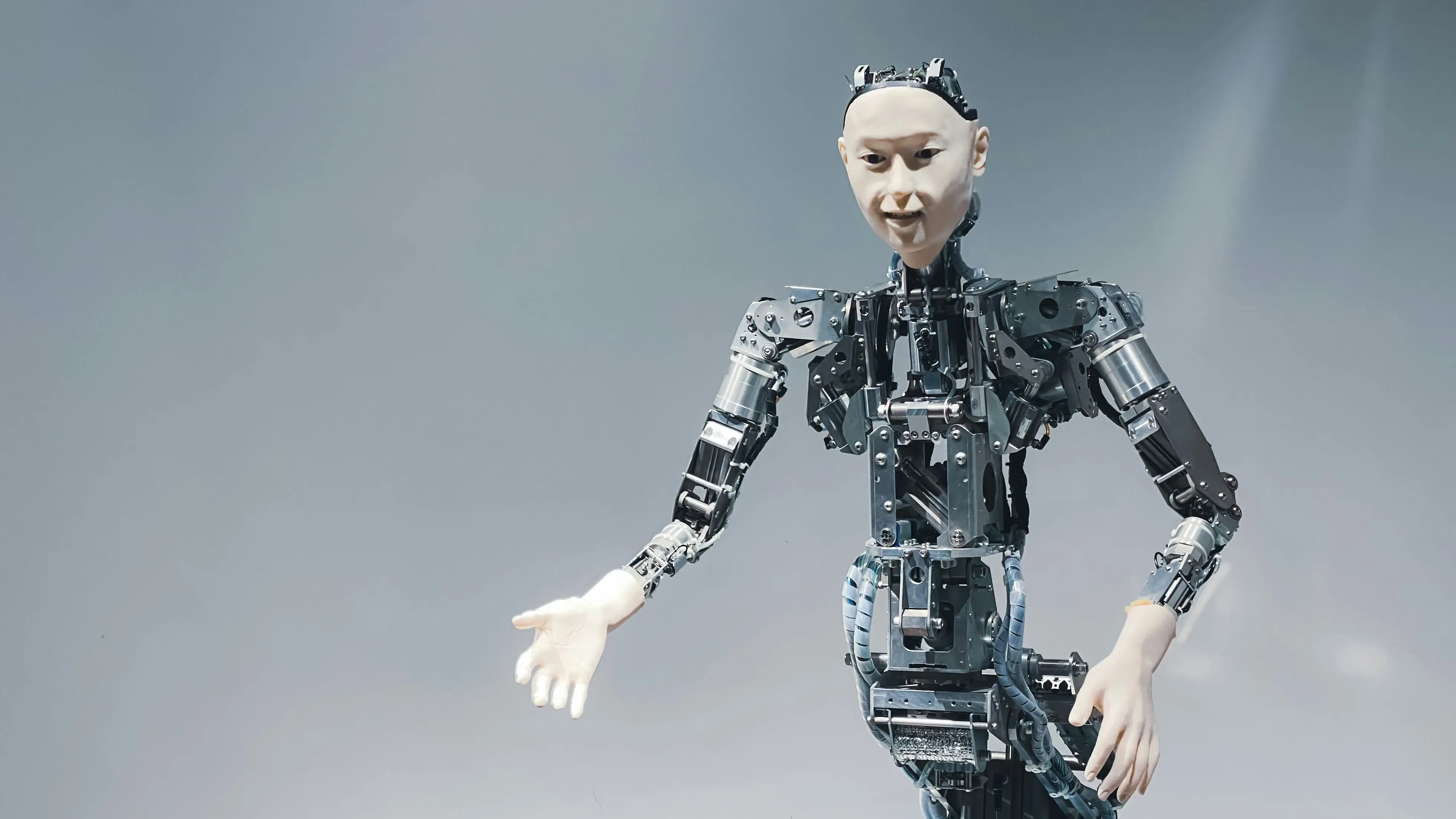 Boston Dynamics en Agility leer tweevoetige robotte om veilig te val