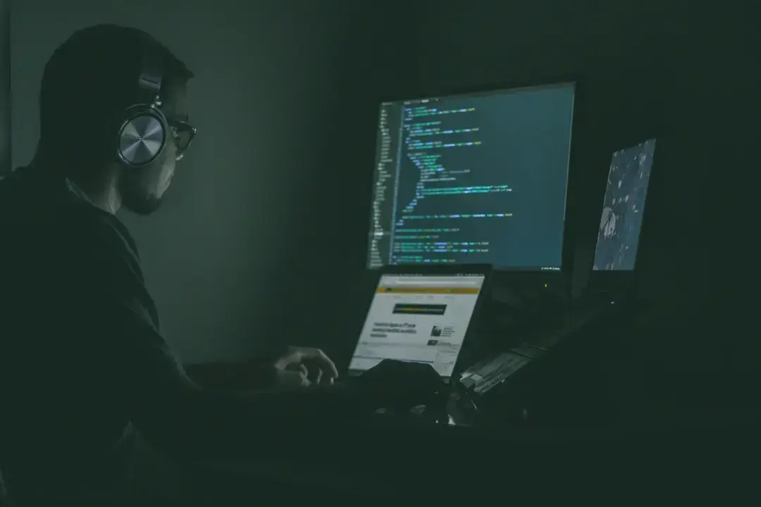 Cosaint Sonraí do Ghnólachtaí Beaga in Éirinn – Cibearshlándáil agus Rialacháin GDPR